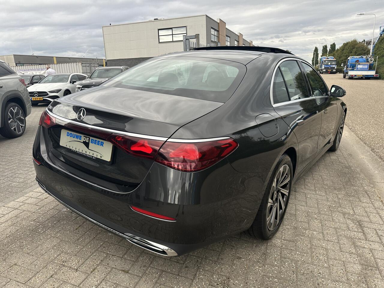 Mercedes-Benz E-KLASSE 200 Avantgarde NEW MODEL Pano-Dak | 19 inch | Camera | Stoelverw