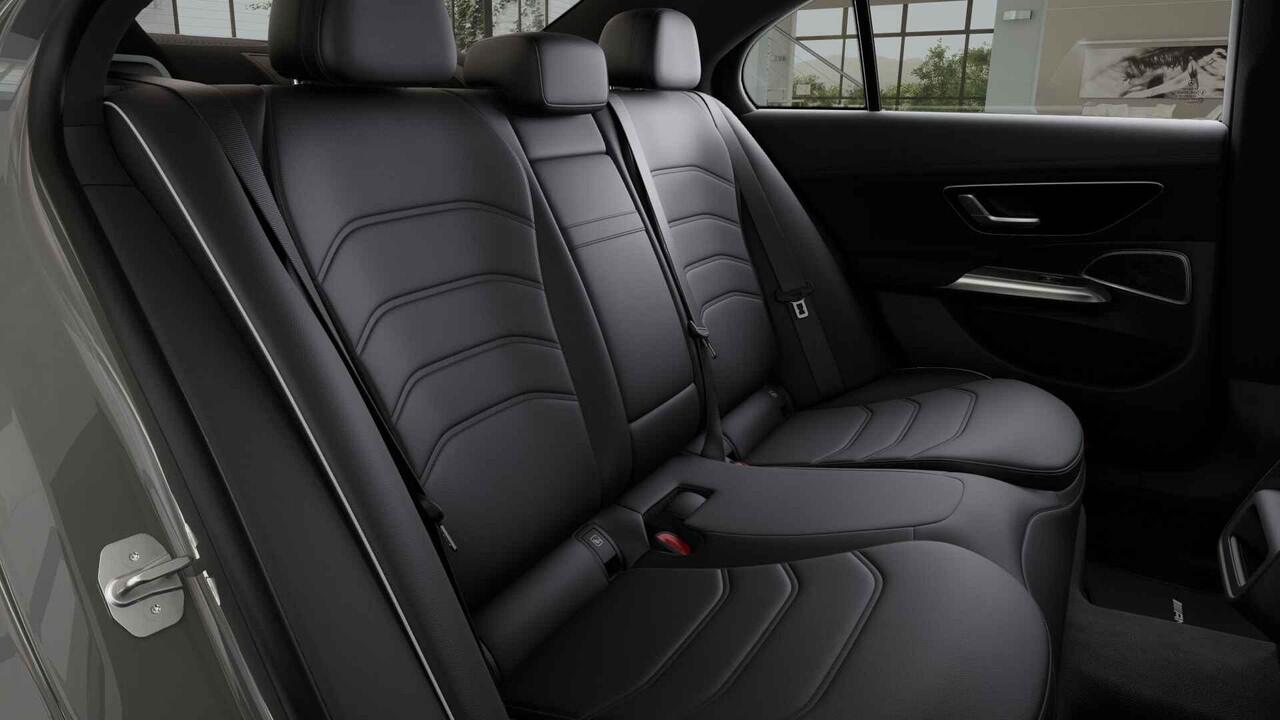 Mercedes-Benz E-KLASSE 300e Sport Edition | Panoramaschuifdak | Premium | Rijassistentiepakket | Leder | Burmester | 360° camera |