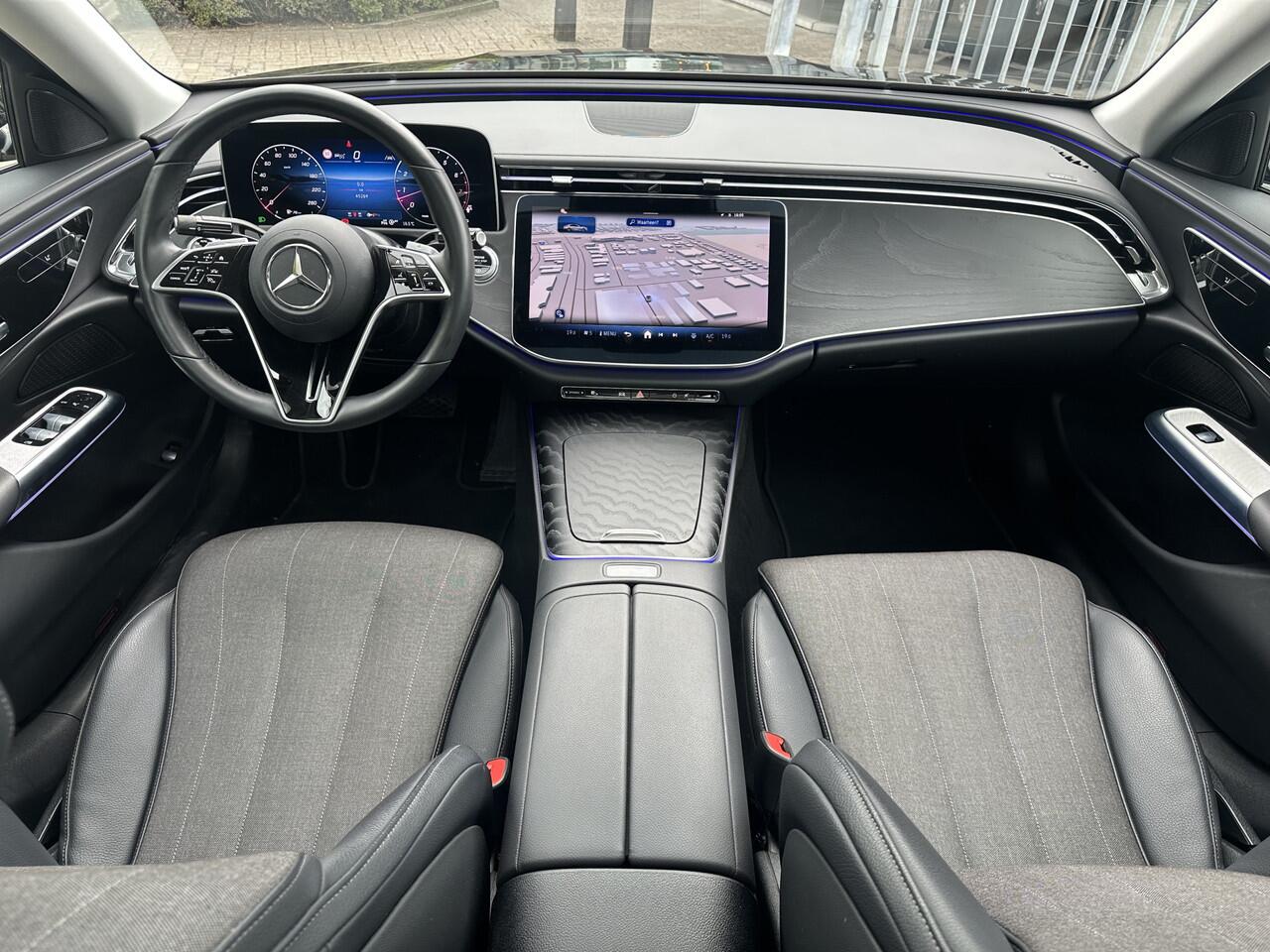 Mercedes-Benz E-KLASSE 200 Avantgarde Pano-Dak | 19 inch | Camera | Stoelverw