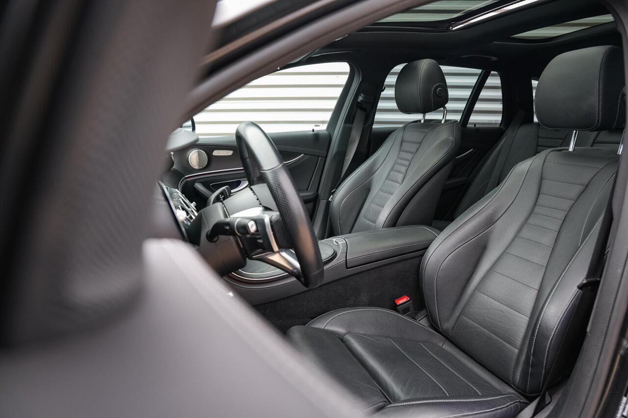 Mercedes-Benz E-KLASSE E300 de Panodak Burmester 360 Camera HUD Trekhaak Keyless