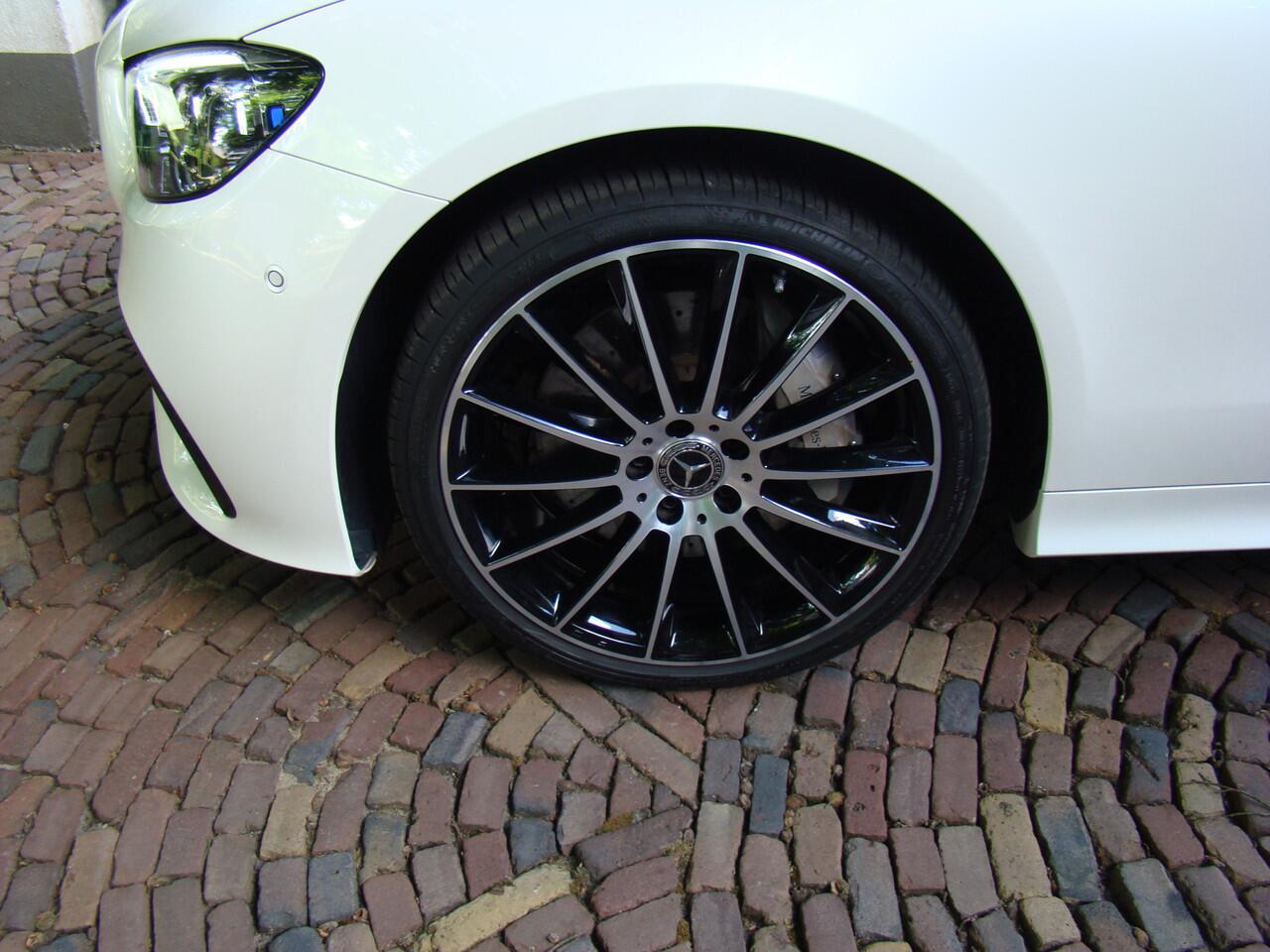 Mercedes-Benz E-KLASSE Cabrio 450 4MATIC AMG Line