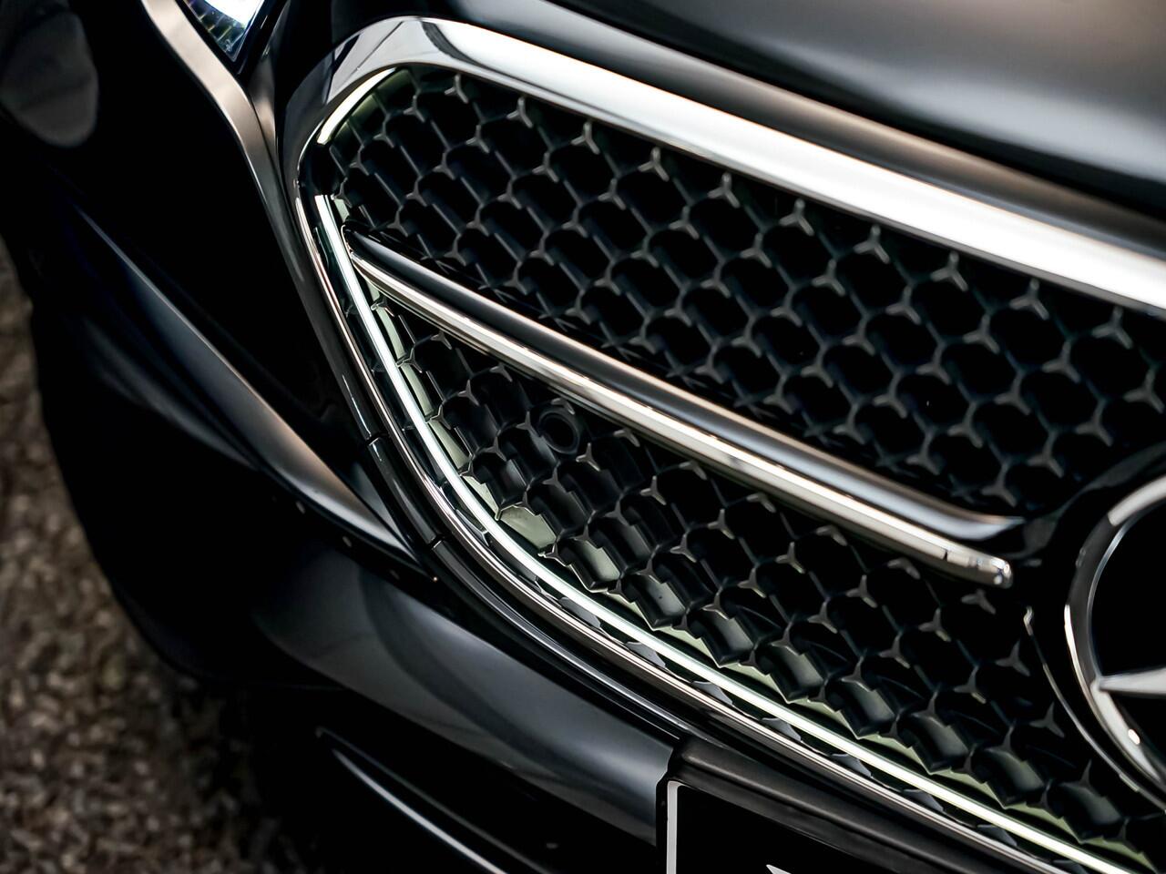 Mercedes-Benz E-KLASSE E400 e 4MATIC AMG Line | Luchtvering | Pano | Achterasbesturing | Head-up display