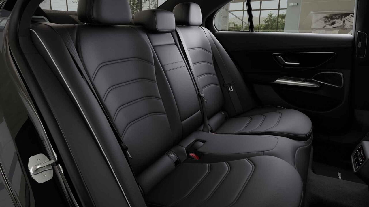 Mercedes-Benz E-KLASSE 300e Sport Edition | Night | Panoramadak | Superscreen | Burmester | Stoelverwarming/ventilatie | Rijassistentiepakket | Head-up display |