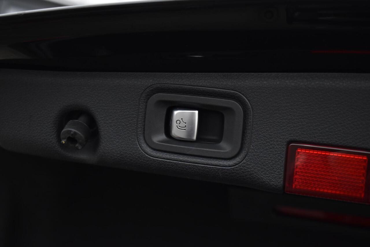 Mercedes-Benz E-KLASSE 300 e AMG Line