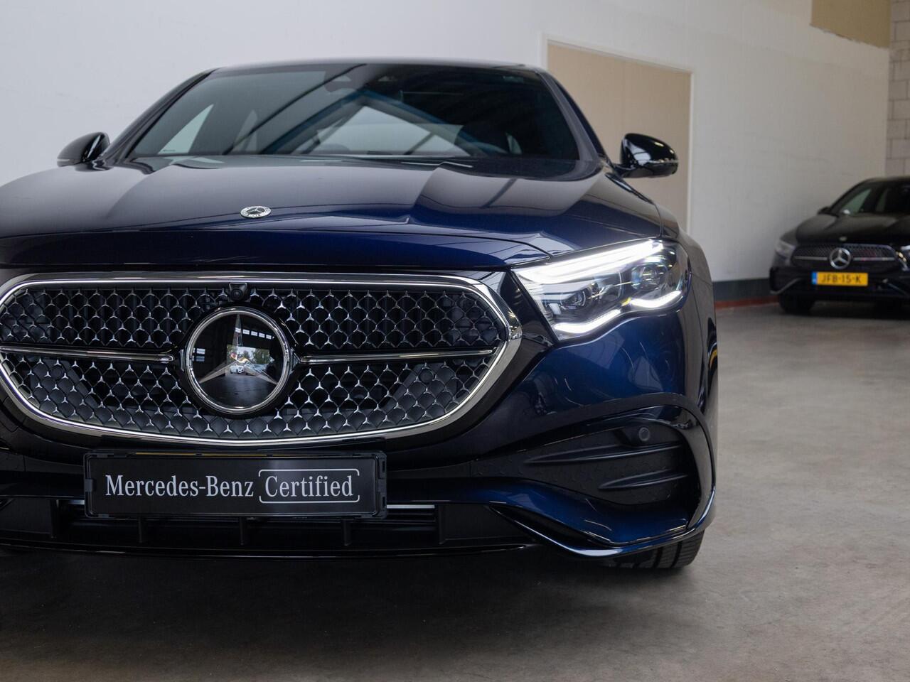 Mercedes-Benz E-KLASSE Limousine 300 e Sport Edition Panorama dak