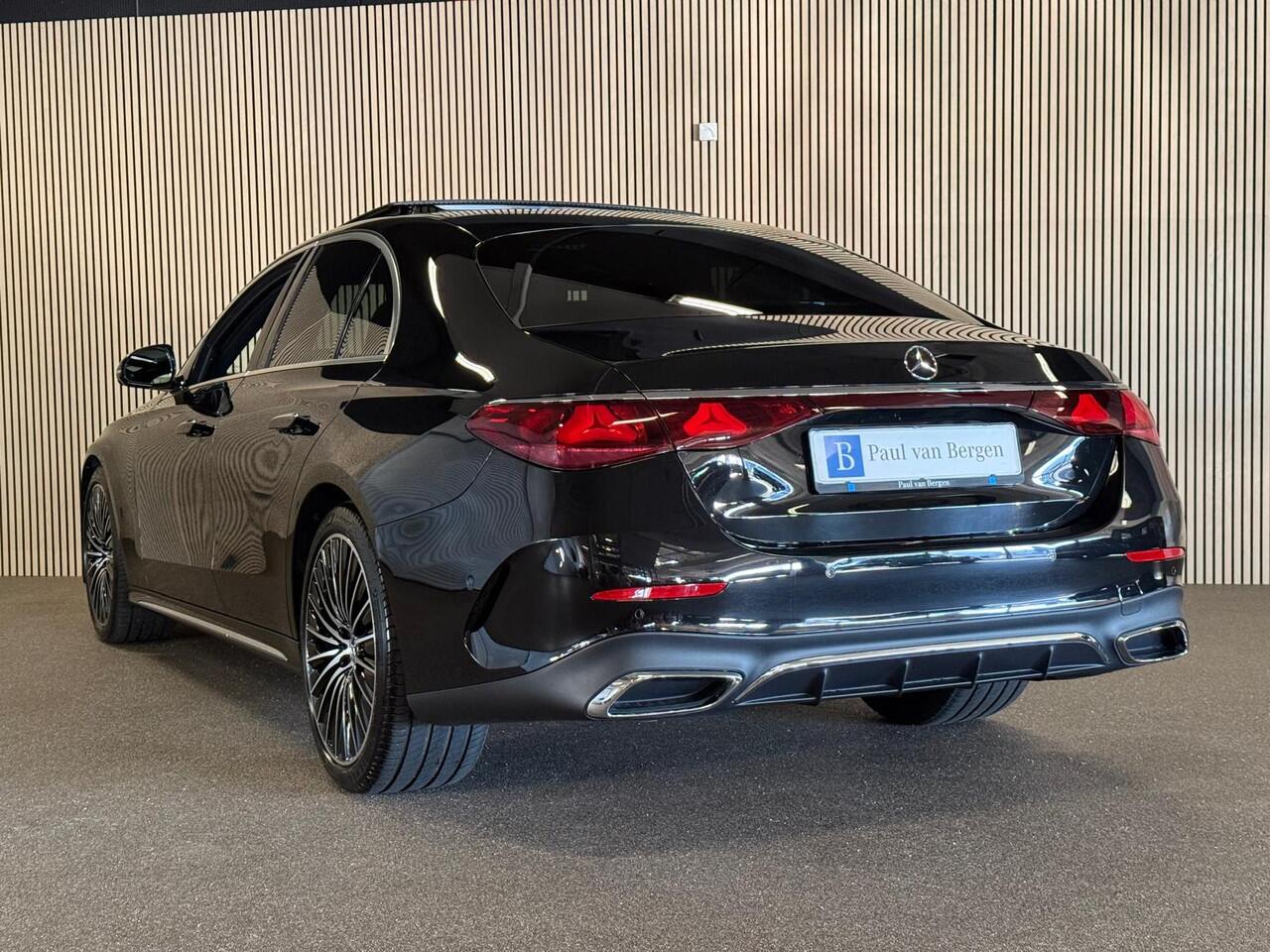 Mercedes-Benz E-KLASSE 220D AMG STYLING-PANORAMA-MEMORY-DISTRONIC-360 CAMERA-ZEER COMPL.