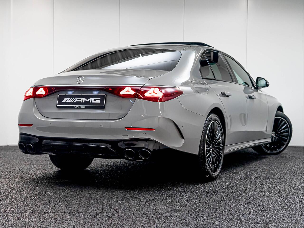 Mercedes-Benz E-KLASSE E 300 e 4MATIC AMG Line Advanced Plus | Pano