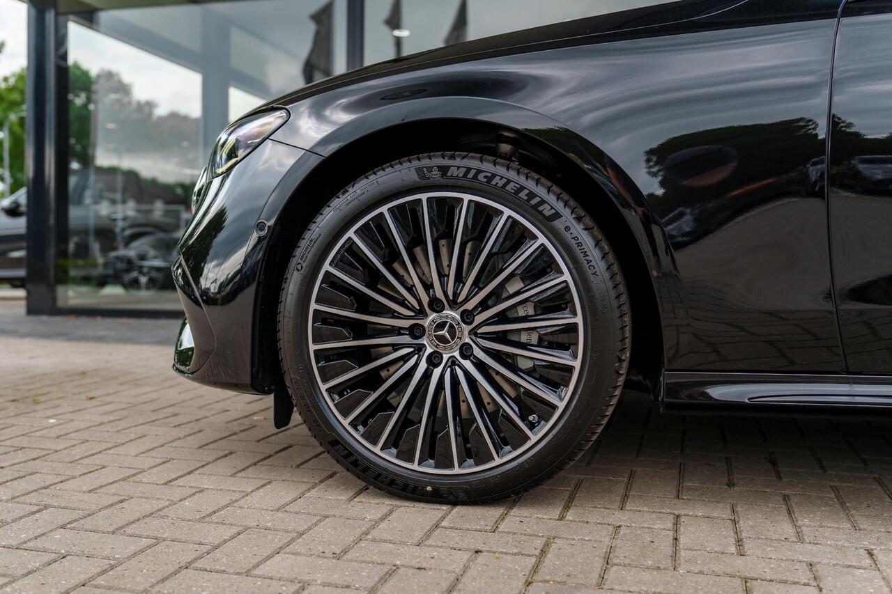 Mercedes-Benz E-KLASSE 300e Sport Edition | Panoramaschuifdak | Premium Plus | Rijassistentiepakket Plus | Night | Head-up display | Burmester