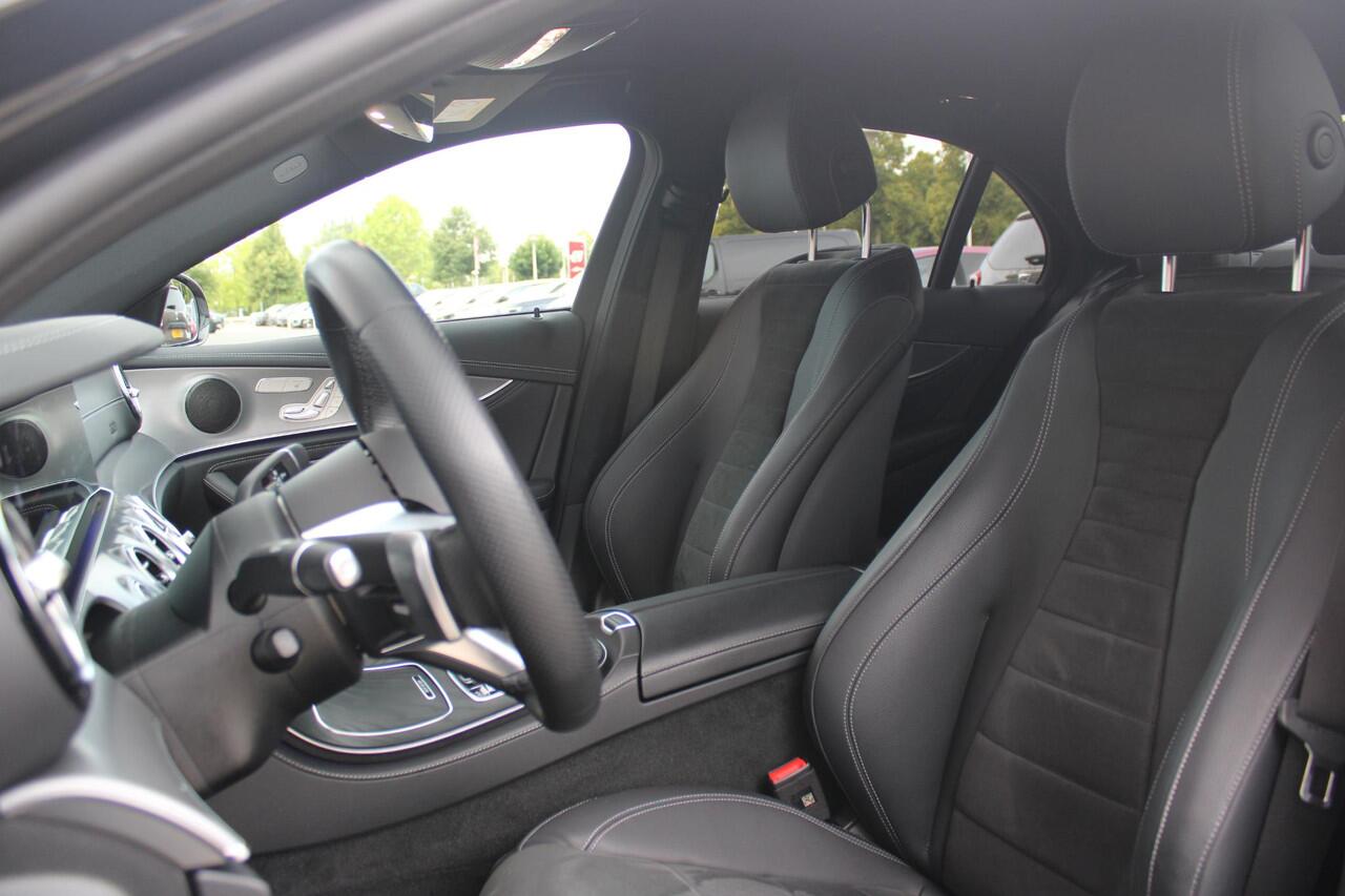 Mercedes-Benz E-KLASSE 300e 320PK BUSINESS SOLUTION AMG NIGHT EDITION | MULTISPAAKS AMG VELGEN | 360° CAMERA | | TREKHAAK | MULTIBEAM MATRIX LED KOPLAMPEN | LED ACHTERLICHTEN | ELEKTRISCH VERSTELBARE VOORSTOELEN MET GEHEUGEN FUNCTIE | ALCANTARA / KUNSTLEDEREN BEKLEDING | VOORS