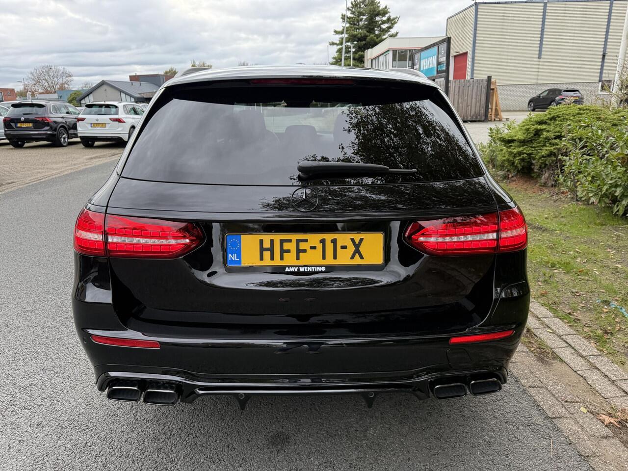 Mercedes-Benz E-KLASSE 300e AMG Black 320PK PanooTrekhaak