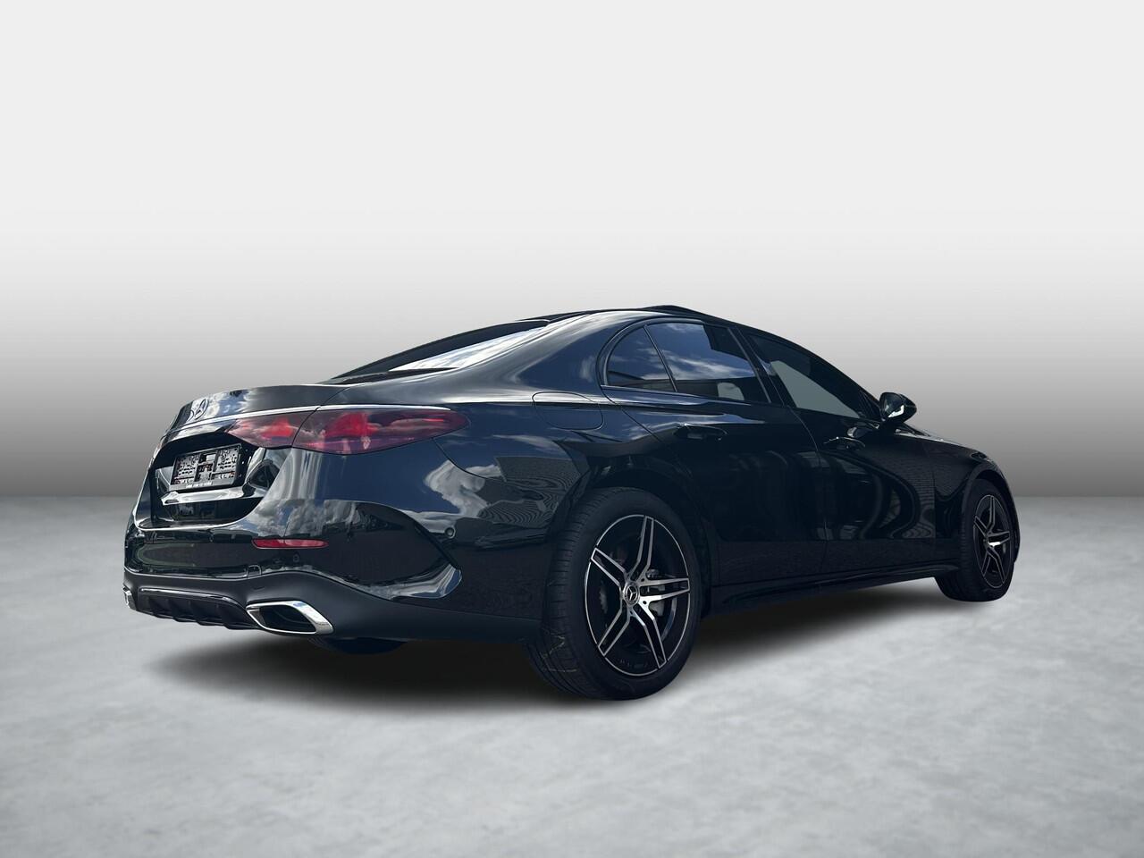 Mercedes-Benz E-KLASSE 300 e AMG | Panoramadak | MBUX Superscreen