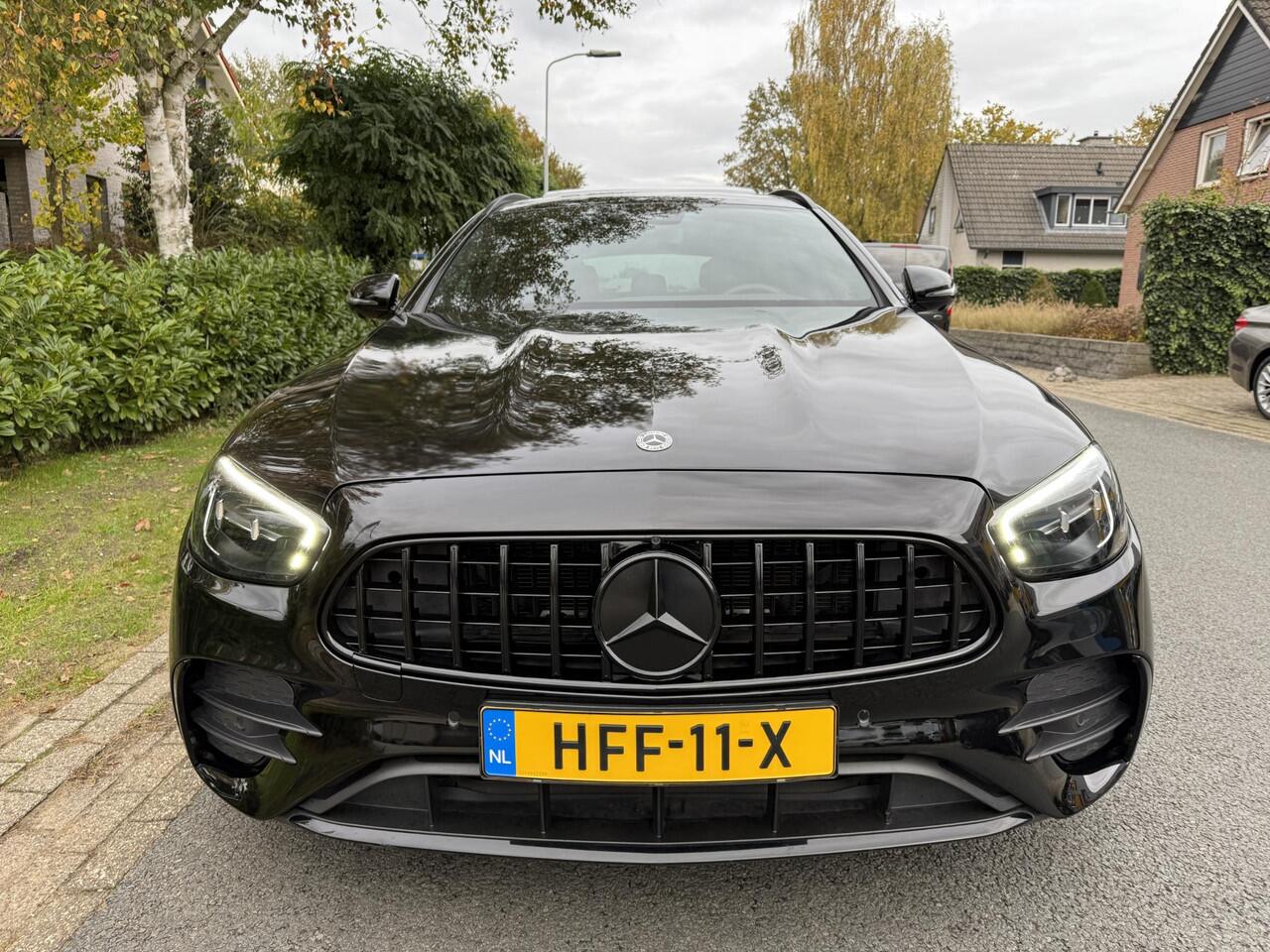 Mercedes-Benz E-KLASSE 300e AMG Black 320PK PanooTrekhaak