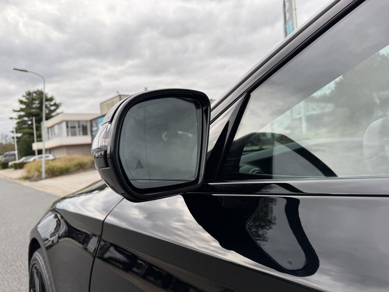 Mercedes-Benz E-KLASSE 300e AMG Black 320PK PanooTrekhaak