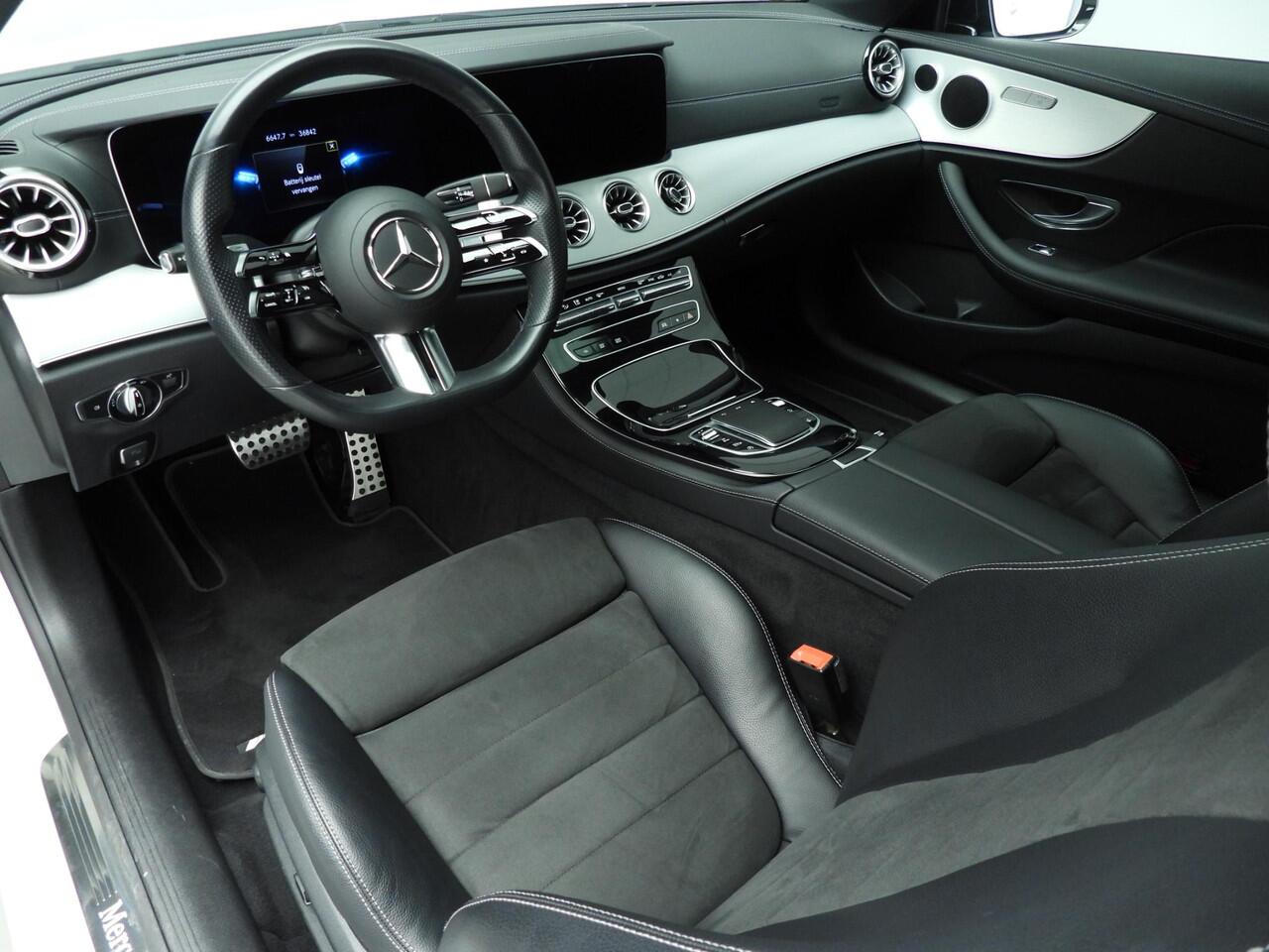 Mercedes-Benz E-KLASSE Coupé 200 AMG Line Widescreen | Pano | Camera | 20"