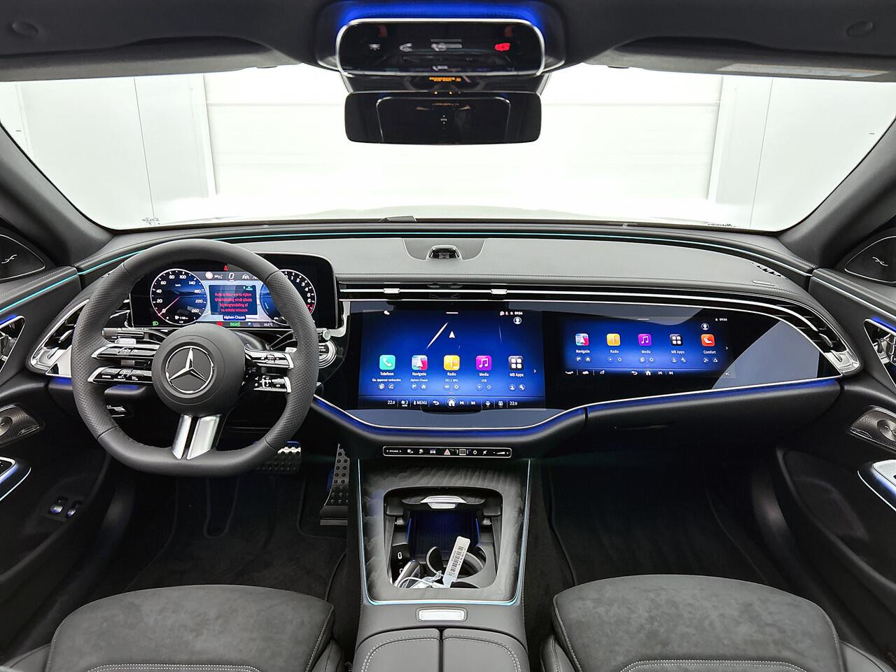 Mercedes-Benz E-KLASSE 300 e Sport Edition | Premium pakket | Winter pakket | Nightpakket | Trekhaak | Smartphone integratie | Panoramaschuifdak | Rijassistentiepakket Plus| 360°-camera | Burmester® 4D sound system | MBUX Superscreen |