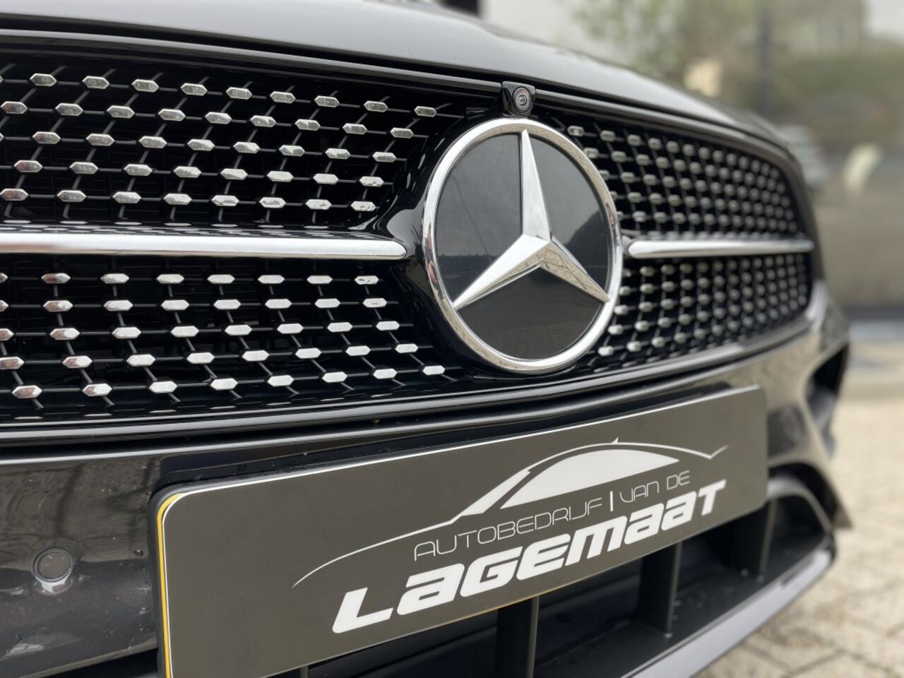 Mercedes-Benz E-KLASSE Pano| 360° Camera| Burnmester| Memory| Leder| Trekhaak| Sfeer