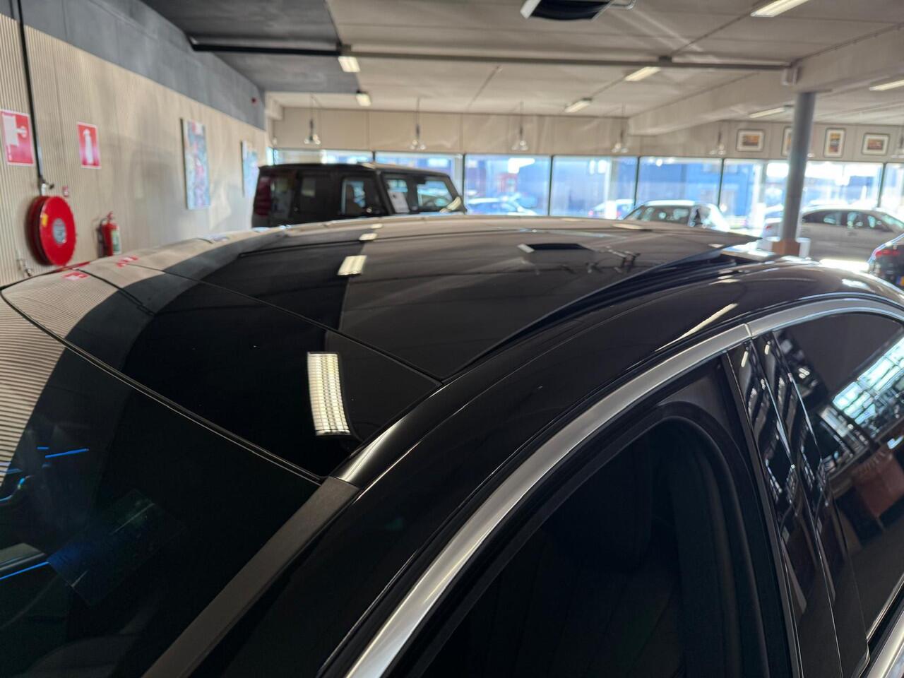 Mercedes-Benz E-KLASSE 220D AMG STYLING-PANORAMA-MEMORY-DISTRONIC-360 CAMERA-ZEER COMPL.