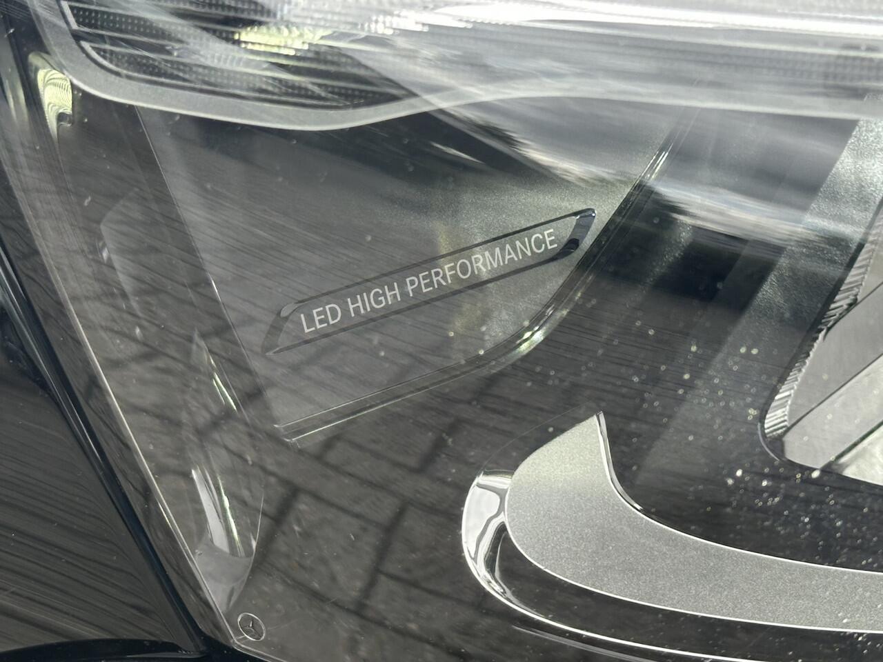 Mercedes-Benz E-KLASSE 200 Avantgarde NEW MODEL Pano-Dak | 19 inch | Camera | Stoelverw