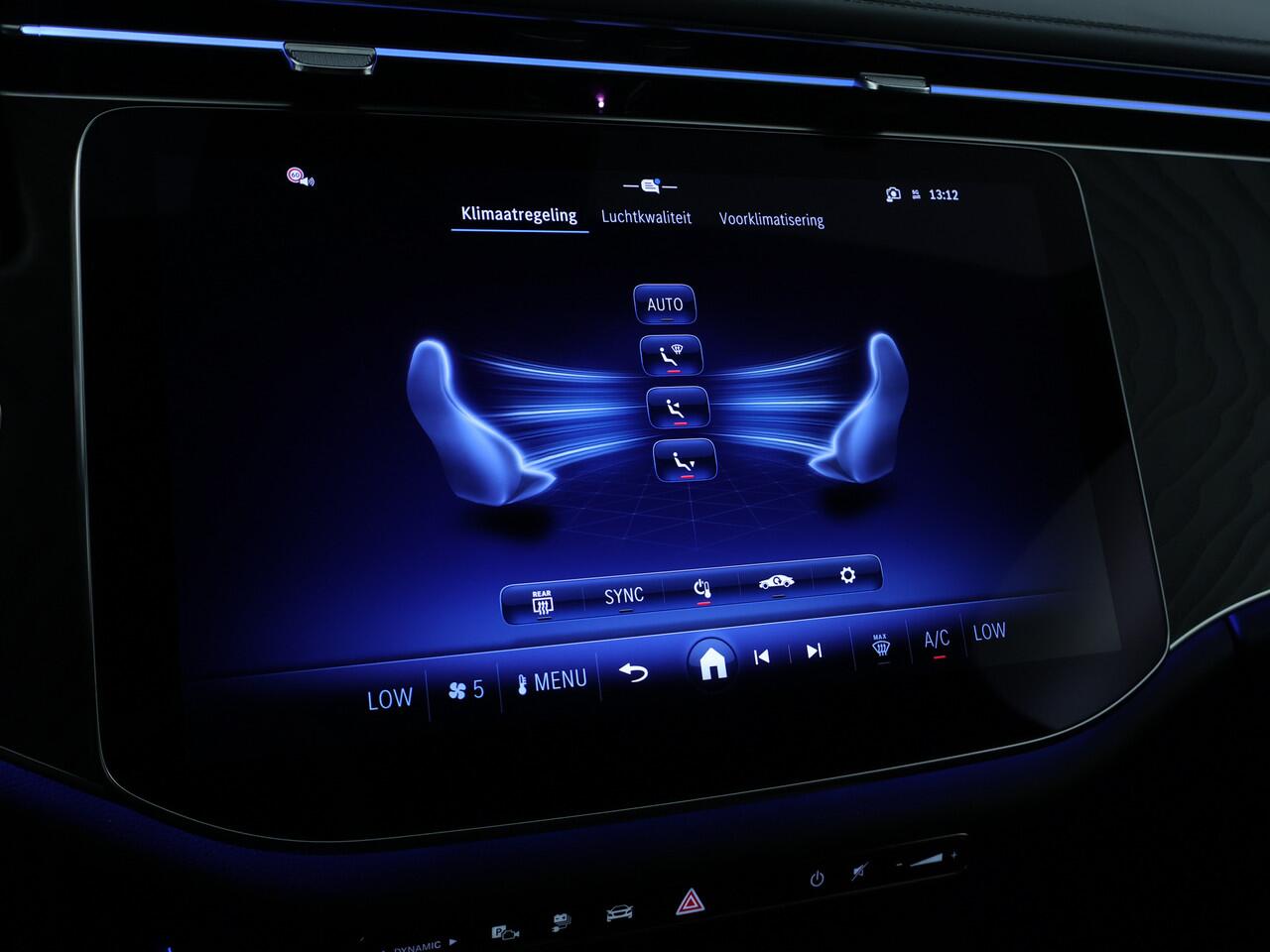 Mercedes-Benz E-KLASSE 300 e AMG Plug-In Hybride | AMG Line Advanced Plus | Stuur en Stoelverwarming | Memory Voorstoelen | Dodehoek Assist | 360° camera | Inclusief 24 maanden MB Certified garantie voor Europa.