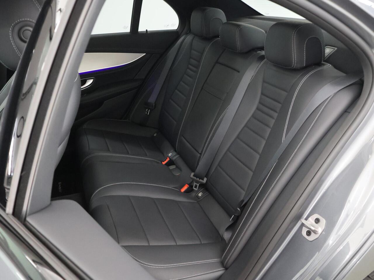 Mercedes-Benz E-KLASSE 300 e Business Solution AMG | Panoramadak | Night pakket | Burmester | Memory |