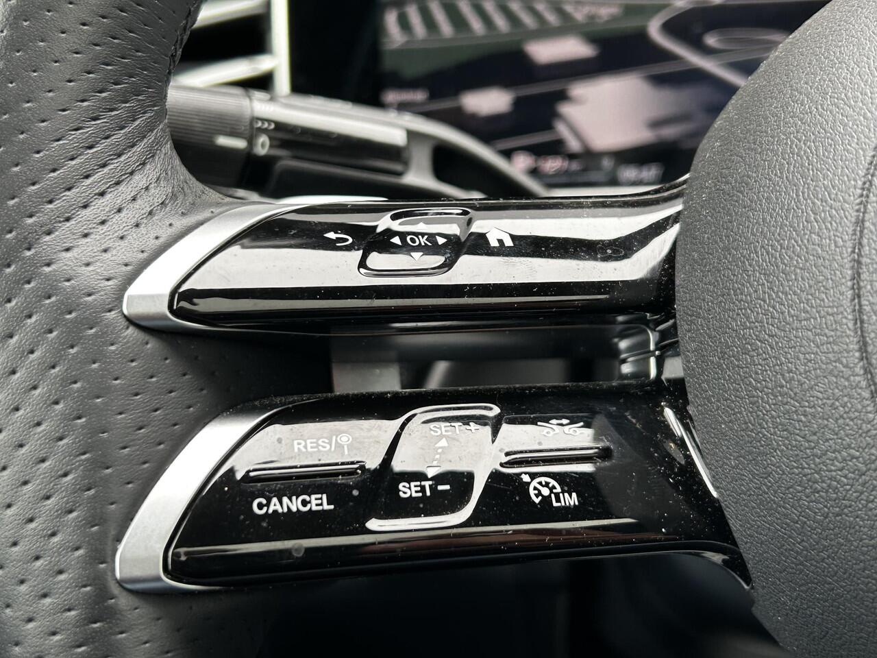 Mercedes-Benz E-KLASSE 300 e AMG | Panoramadak | MBUX Superscreen