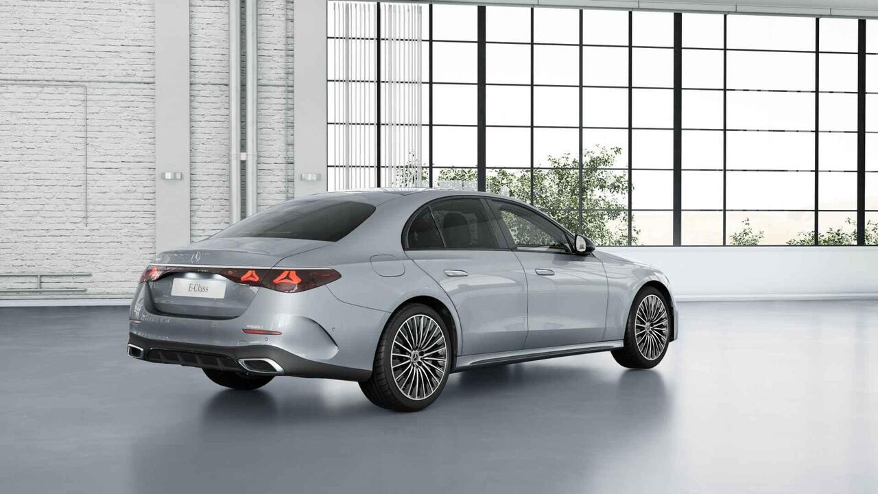 Mercedes-Benz E-KLASSE 300e Sport Edition | Panoramaschuifdak | Premium | Rijassistentiepakket | Leder | Burmester | 360° camera |