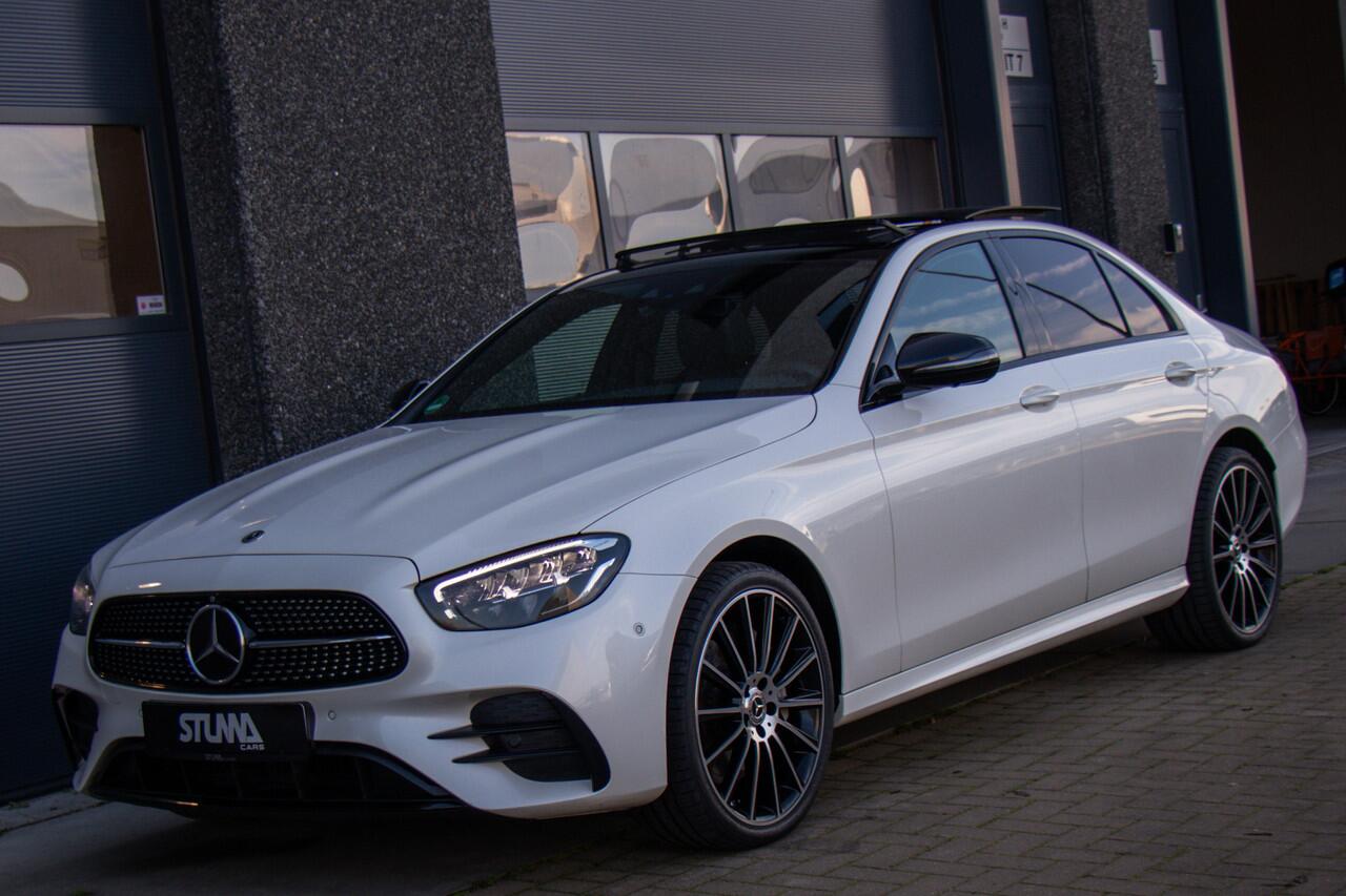 Mercedes-Benz E-KLASSE 300 e 4MATIC AMG Line | E300 Hybride | Pano | Matrix LED | Burmester | Night | Keyless | Adapt. Cruise | Trekhaak | 20 Inch | 360 | Carplay | DAB | Trekhaak | Sfeer | Dodehoek | Lane Assist | BTW | Dealer Onderhouden | Garantie