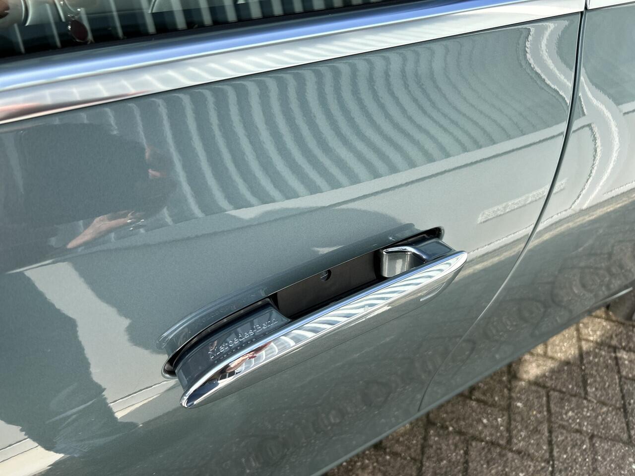 Mercedes-Benz E-KLASSE 300 e