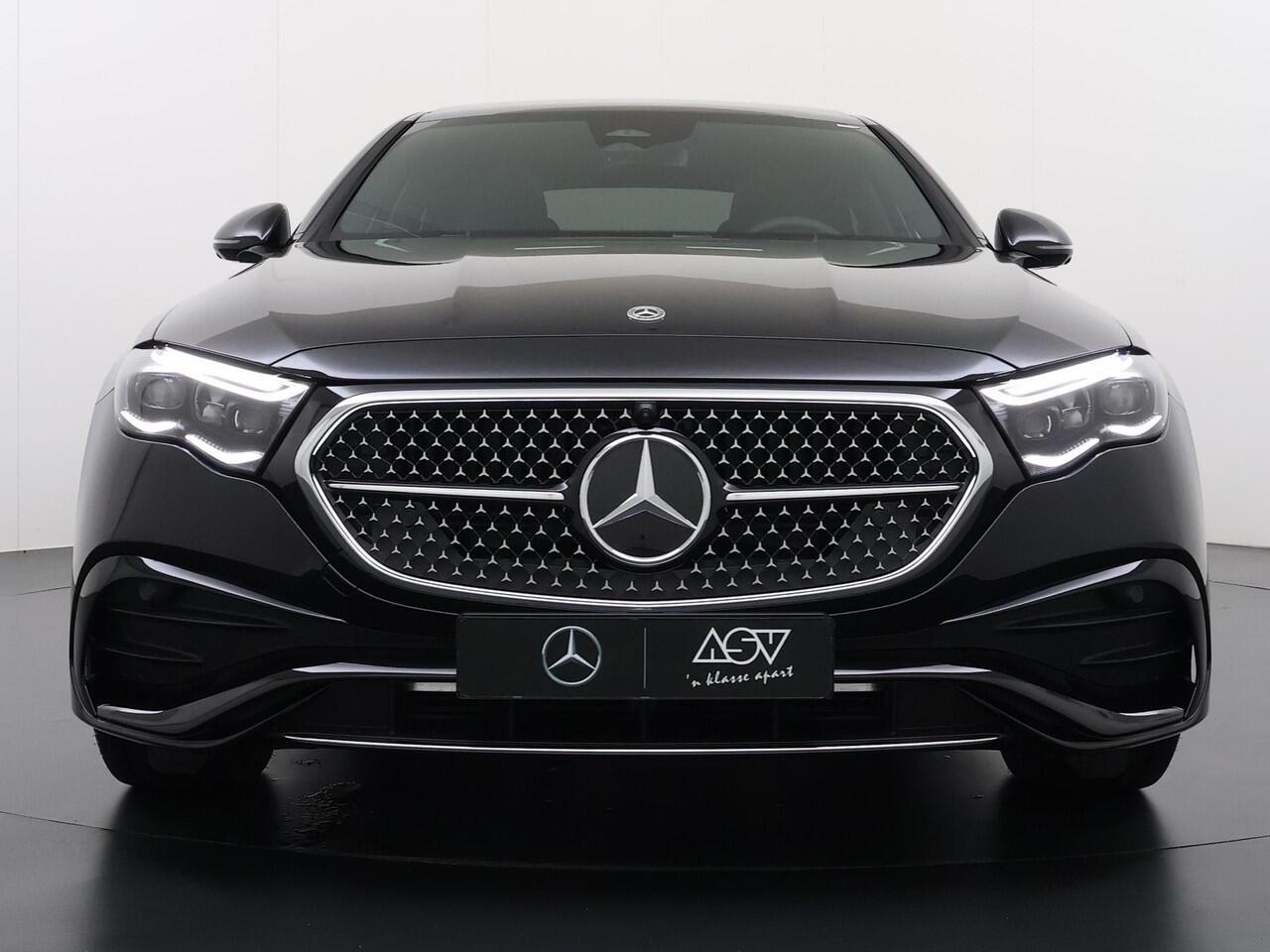 Mercedes-Benz E-KLASSE 300 e Sport Edition | Superscreen | Burmester 4D Surround Sound | Memorystoelen | Panorama - Schuifdak | Trekhaak Wegklapbaar | Distronic Cruise Control