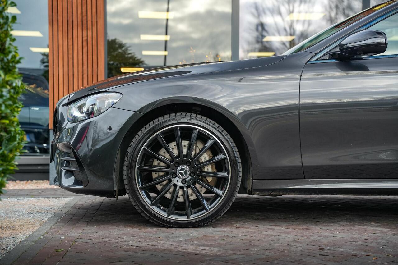 Mercedes-Benz E-KLASSE E300 de Panodak Burmester 360 Camera HUD Trekhaak Keyless