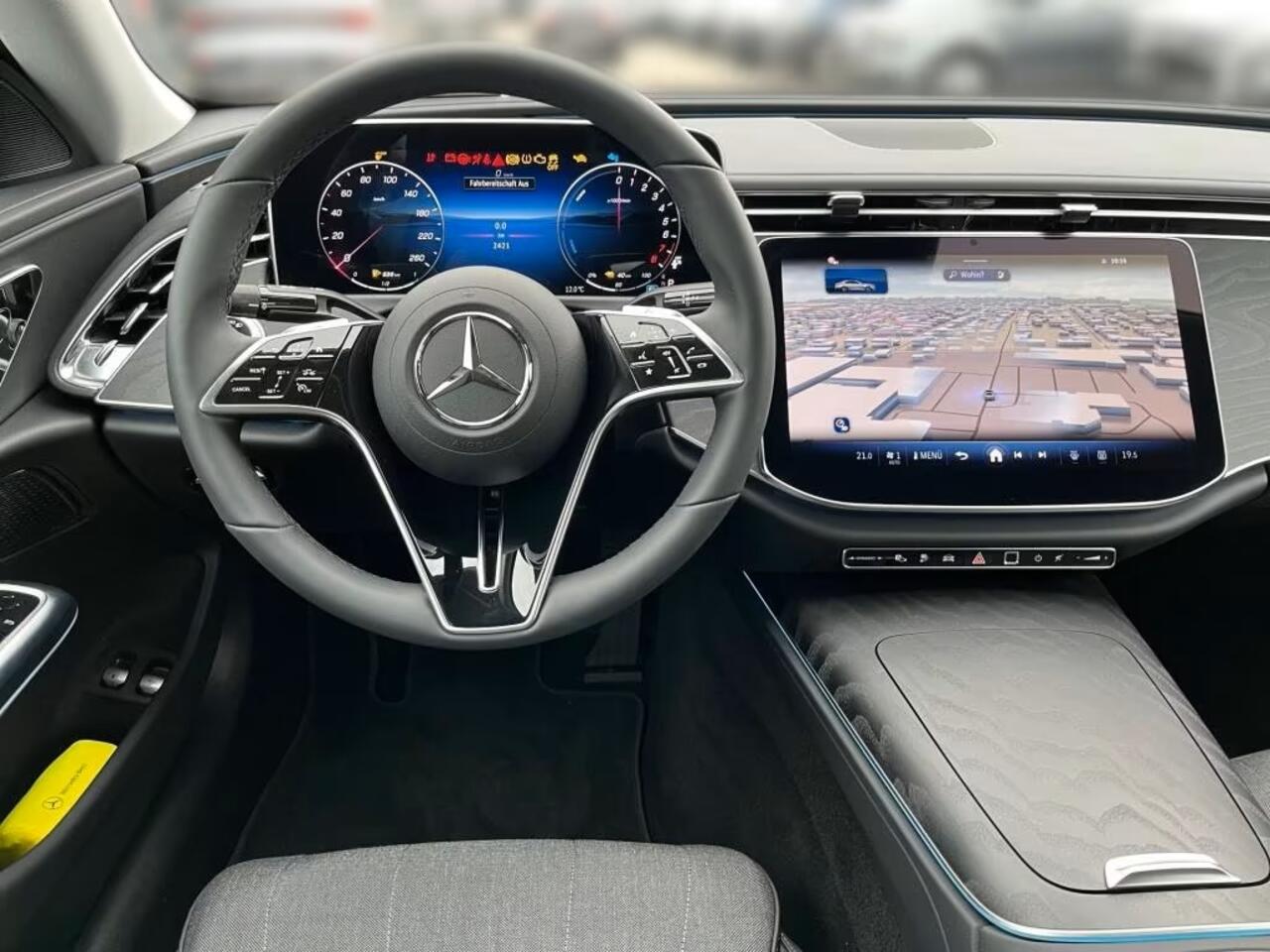 Mercedes-Benz E-KLASSE 300 e Avantgarde Distronic Trekhaak 19 Inch Stuurverwarming Stoelverwarming Camera