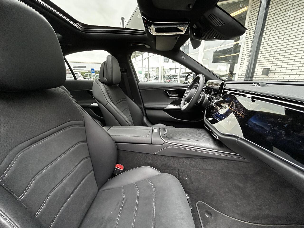 Mercedes-Benz E-KLASSE 300 e AMG | Panoramadak | MBUX Superscreen