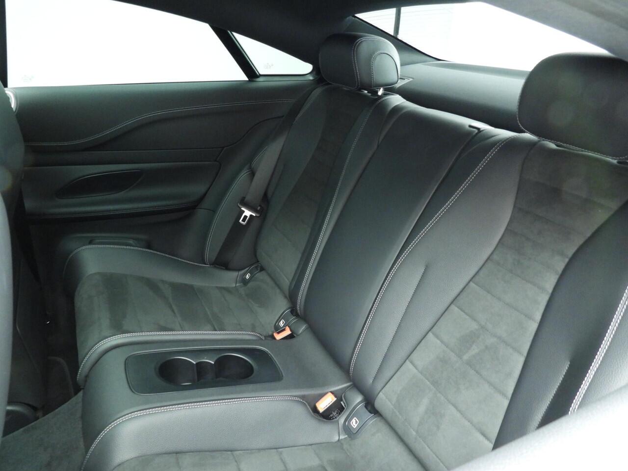 Mercedes-Benz E-KLASSE Coupé 200 AMG Line Widescreen | Pano | Camera | 20"