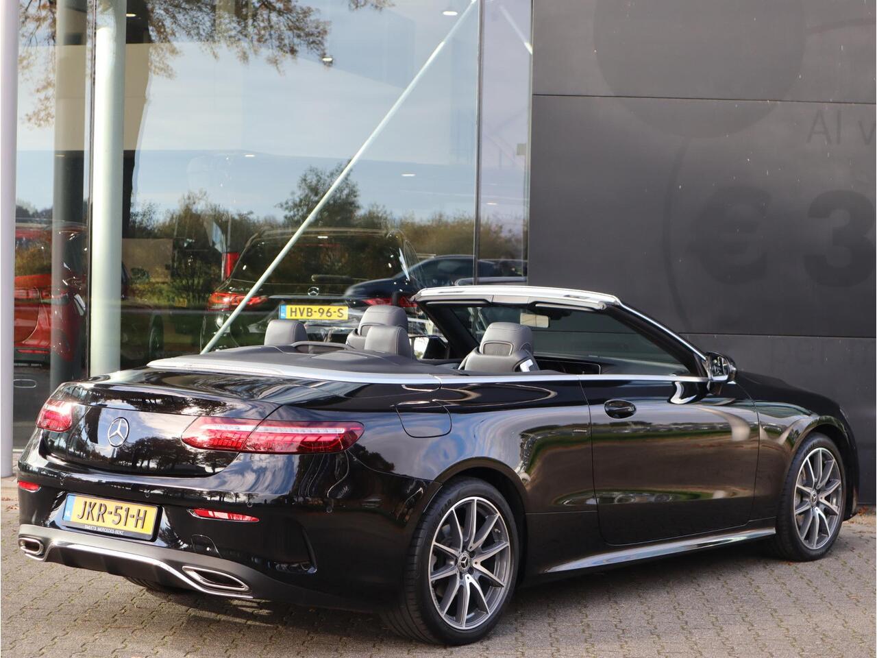 Mercedes-Benz E-KLASSE Cabrio 200 AMG Line