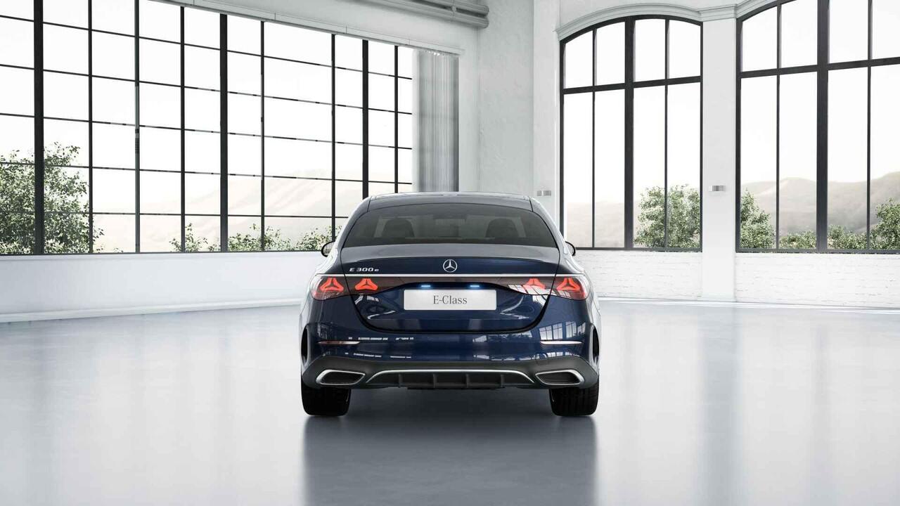 Mercedes-Benz E-KLASSE 300e Sport Edition | Panoramaschuifdak | Premium | Night | Rijassistentiepakket Plus | Stoelventilatie | Burmester | Leder |