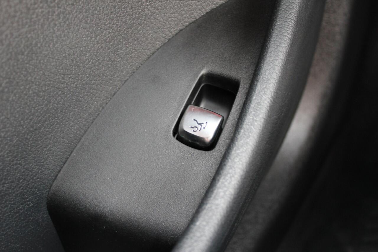 Mercedes-Benz E-KLASSE Cabrio 450 4MATIC AMG | Memory | Widescreen