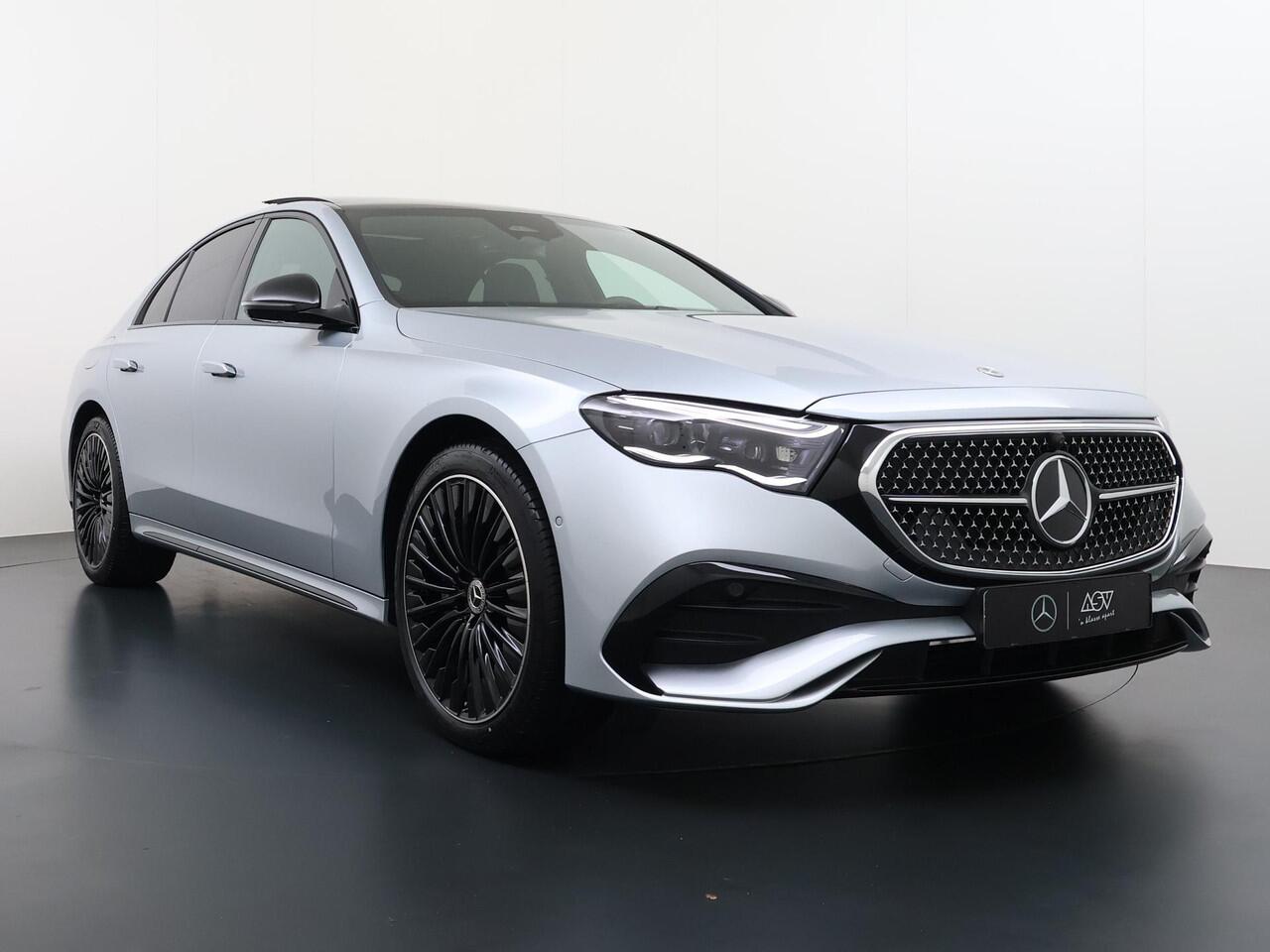 Mercedes-Benz E-KLASSE 300 e Sport Edition | Superscreen | Panorama - Schuifdak | Trekhaak Wegklapbaar | 360° Camera | Distronic Cruise Control | Burmester 4D Surround Sound | Digital Light | Apple Carplay & Android Auto