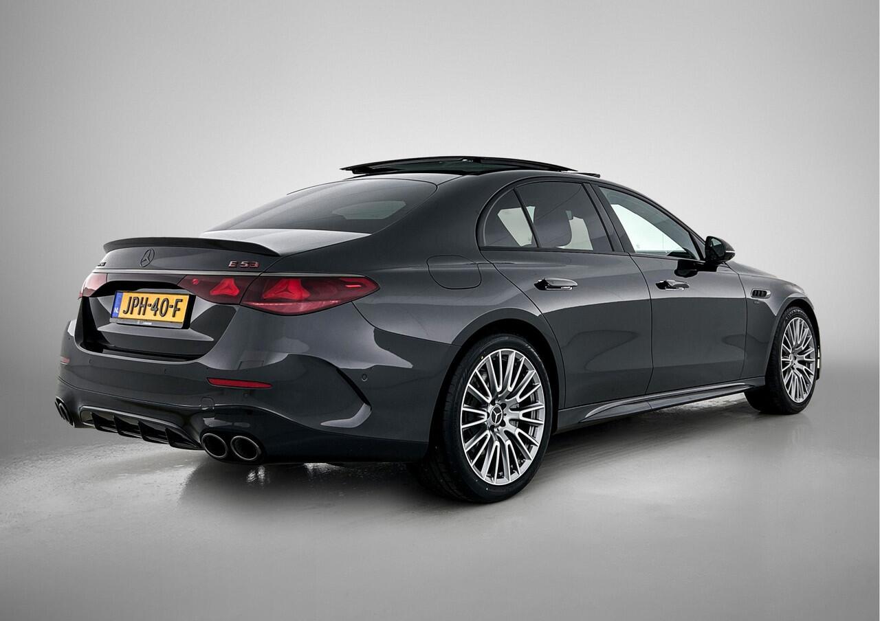 Mercedes-Benz E-KLASSE Mercedes-AMG 53 4MATIC+ | Panoramadak | Night Pakket 1+2 | 20 Inch AMG Velgen | AC en DC Lader | Distronic | Inclusief 24 maanden MB Certified garantie voor Europa.