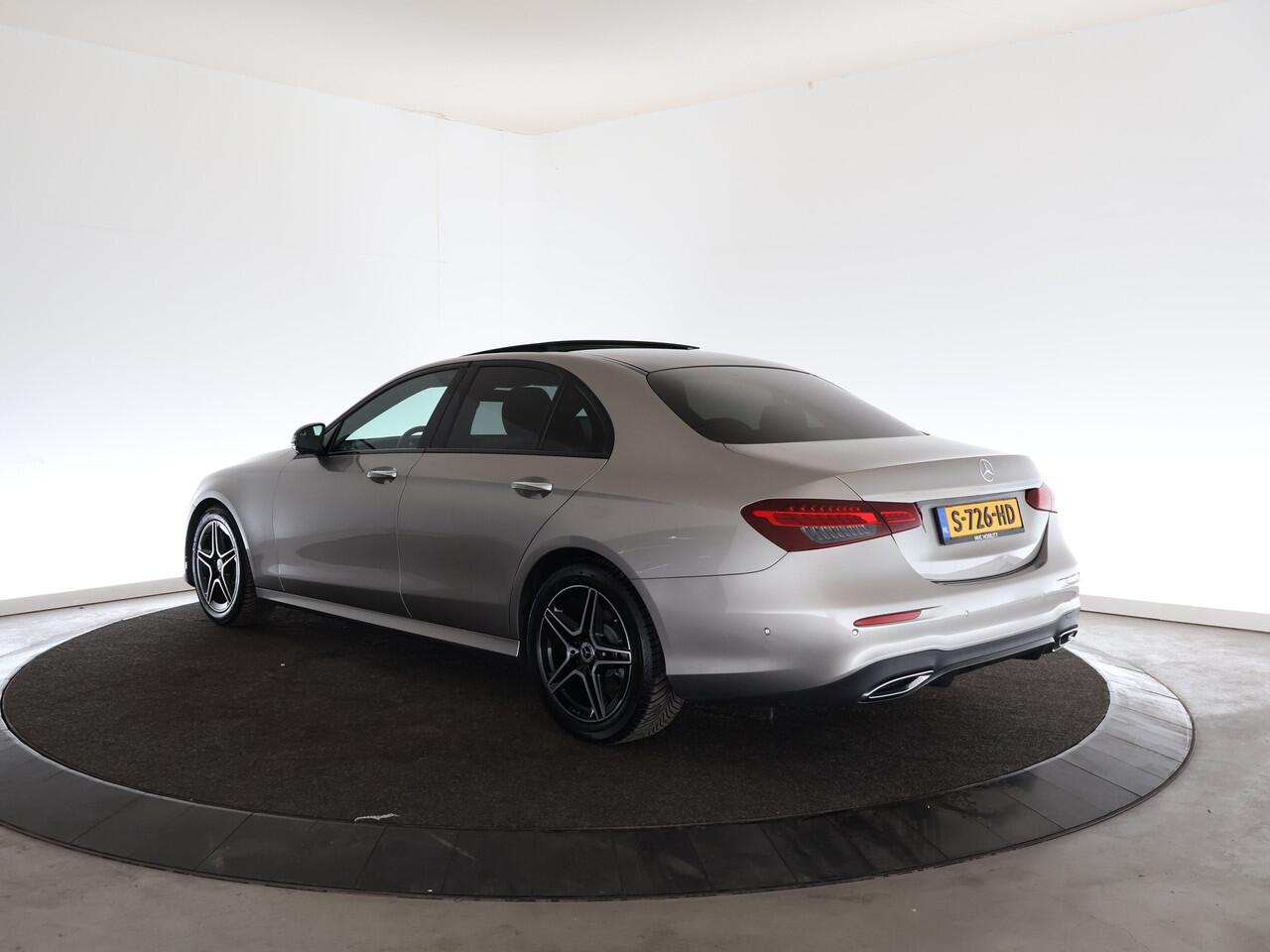 Mercedes-Benz E-KLASSE 200 Business Solution AMG | Panormadak | Trekhaak | Premium plus |*