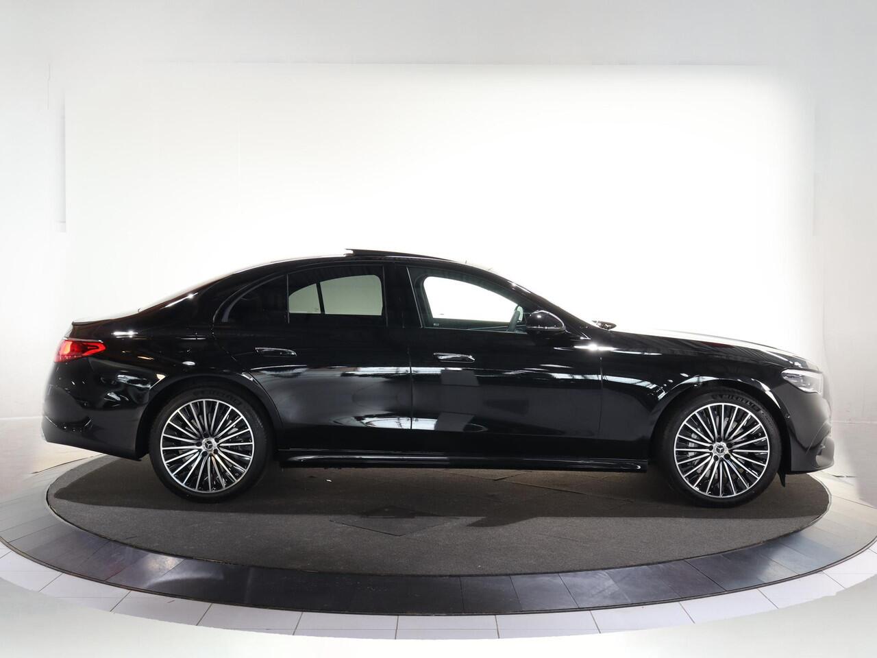 Mercedes-Benz E-KLASSE 300 e Sport Edition 300 e Sport Edition | Panoramaschuifdak | Premium Plus | Rijassistentiepakket Plus | Nightpakket | Leder pakket | Burmester | Head-up display | 360° camera | DISTRONIC |