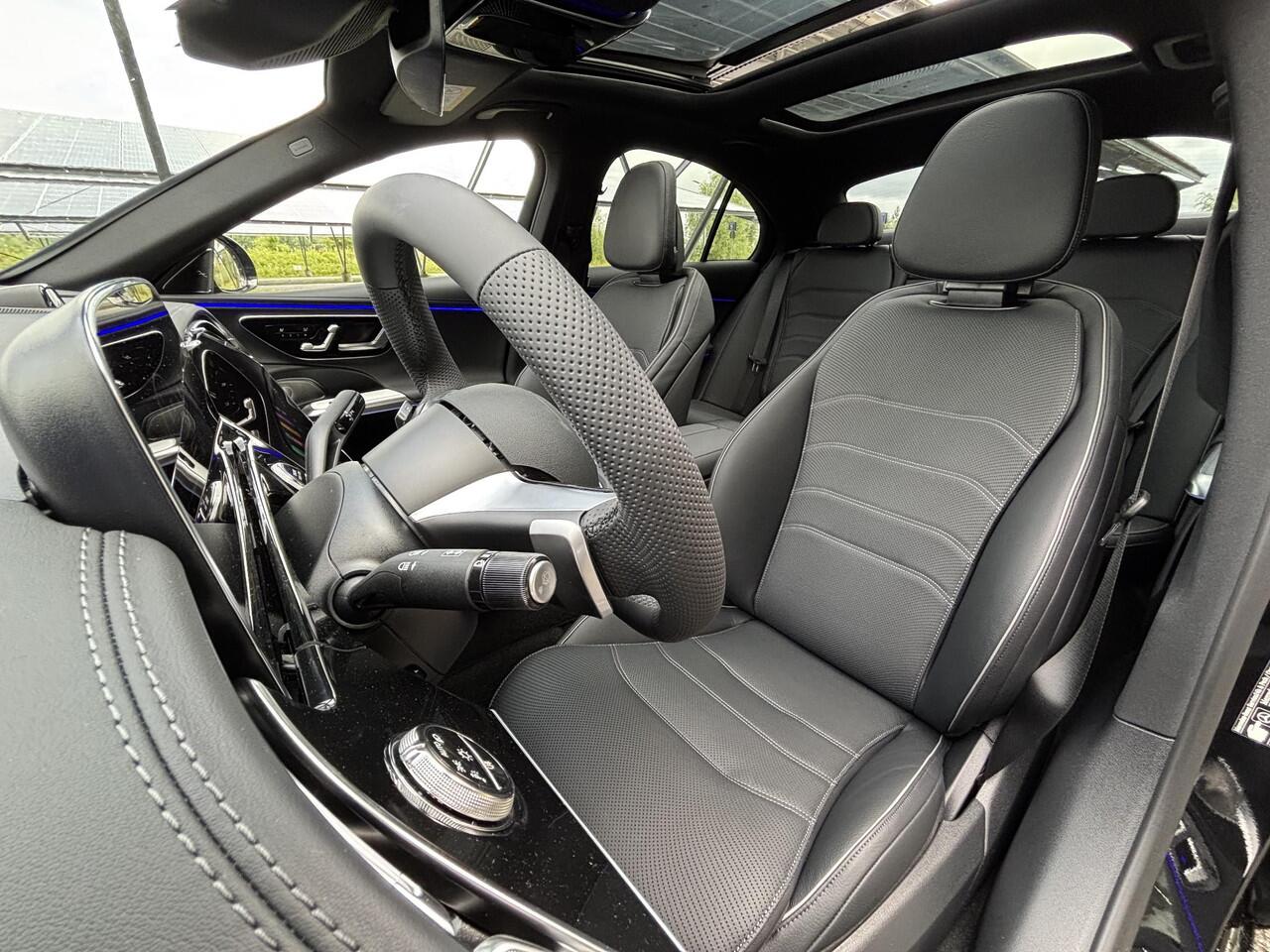 Mercedes-Benz E-KLASSE 300e Sport Edition | Night | Panoramaschuifdak | Premium Plus | Rijassistentiepakket Plus | Head-up display | Burmester |