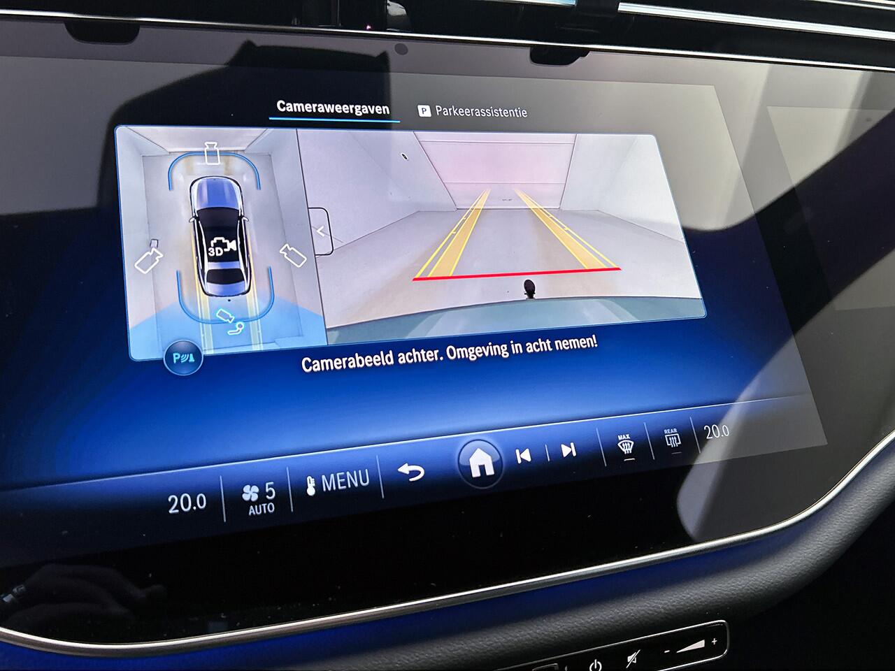 Mercedes-Benz E-KLASSE 300 e Sport Edition | Premium pakket | Trekhaak | Nightpakket | Winter pakket | Adaptieve Cruise Control | Burmester® 4D surround sound system | MBUX Superscreen | Parkeerpakket met 360°-camera |