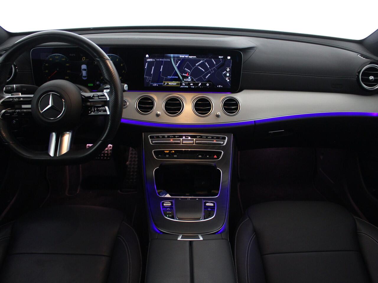 Mercedes-Benz E-KLASSE 200 Business Solution AMG | Panormadak | Trekhaak | Premium plus |*