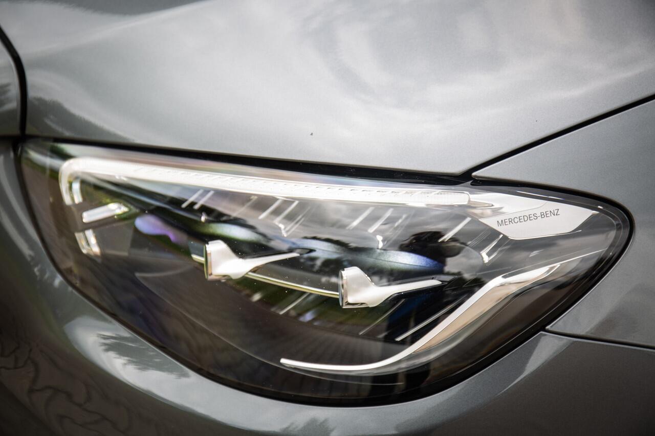 Mercedes-Benz E-KLASSE Cabrio 200 AMG Line , Sfeerverlichting, stoel- en nekverwarming, Isofix