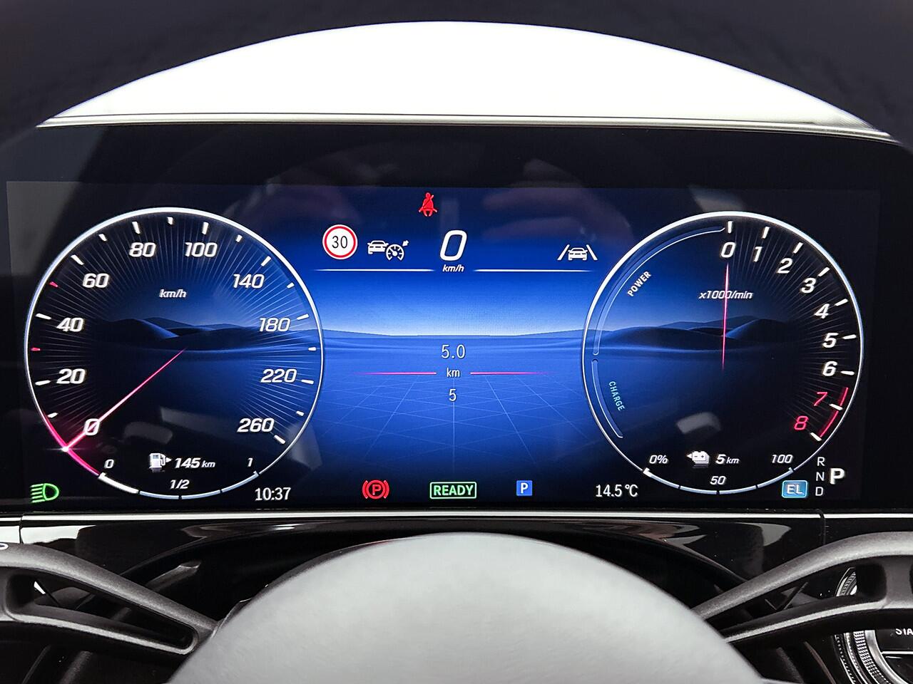 Mercedes-Benz E-KLASSE 300 e Sport Edition | Premium Pakket | Winter pakket | Nightpakket | Leder pakket | Trekhaak | 20 inch AMG velgen zwart | 360°-camera | Stoelventilatie voor | Burmester® 4D sound system | MBUX Superscreen |