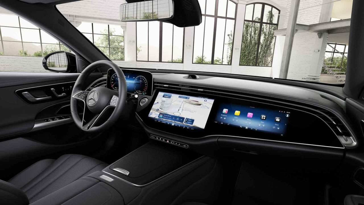 Mercedes-Benz E-KLASSE 300e Luxury Line | Panoramaschuifdak | Stoelventilatie | Head-up display | Burmester | MBUX Superscreen | Rijassistentiepakket |