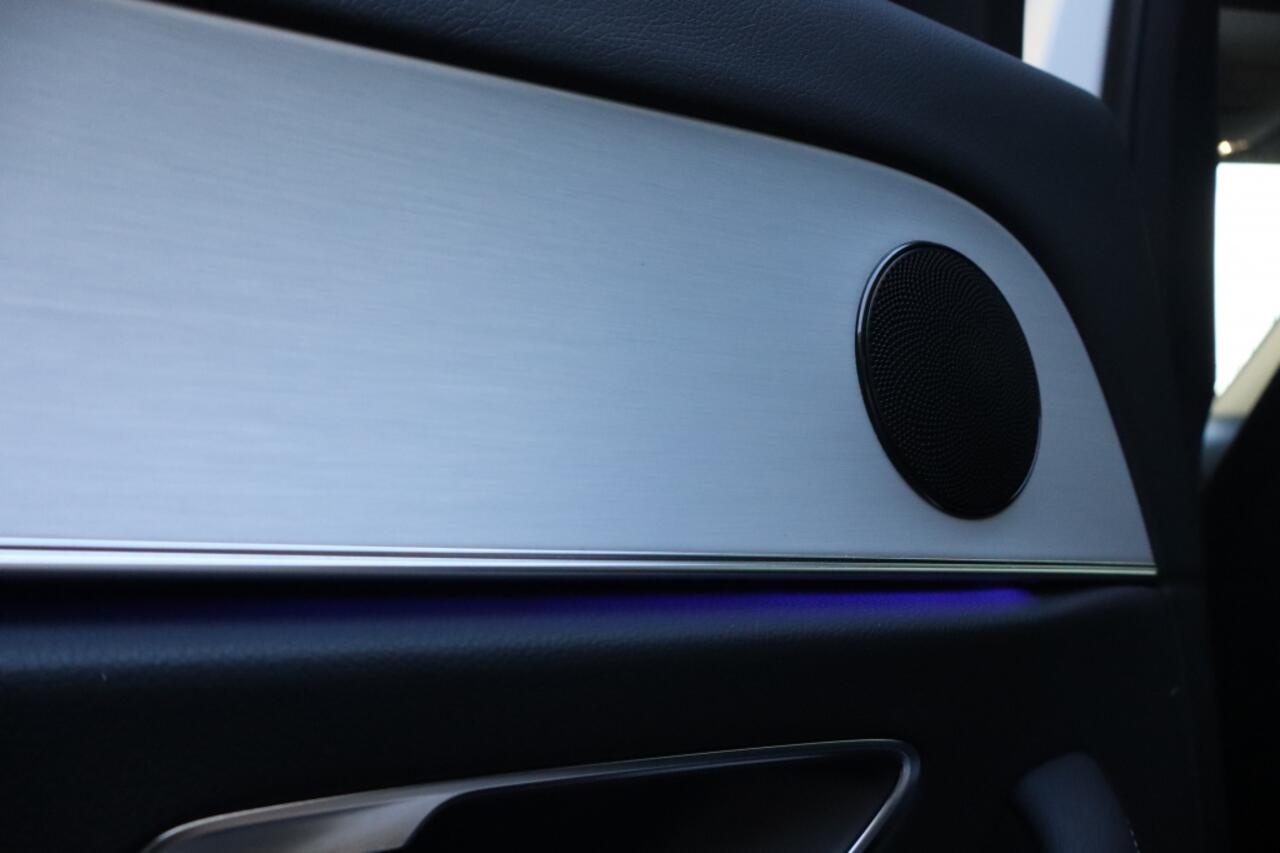 Mercedes-Benz E-KLASSE 300 AMG | Plug in Hybride | Stoelverwarming | Trekhaak | Panoram