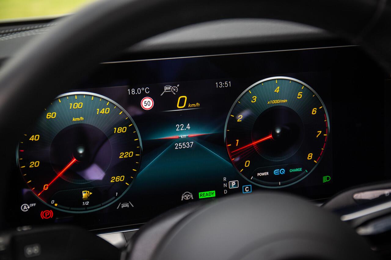 Mercedes-Benz E-KLASSE Cabrio 200 AMG Line , Sfeerverlichting, stoel- en nekverwarming, Isofix