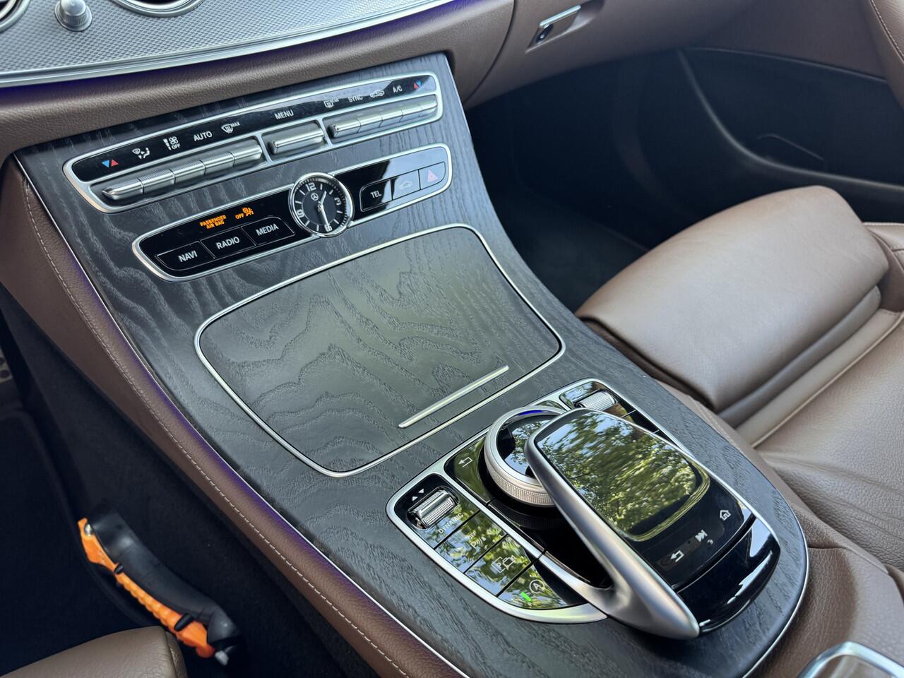 Mercedes-Benz E-KLASSE 200 Bus. Sol. Sport AMG/WIDESCREEN/ NL AUTO/1 EIGN.