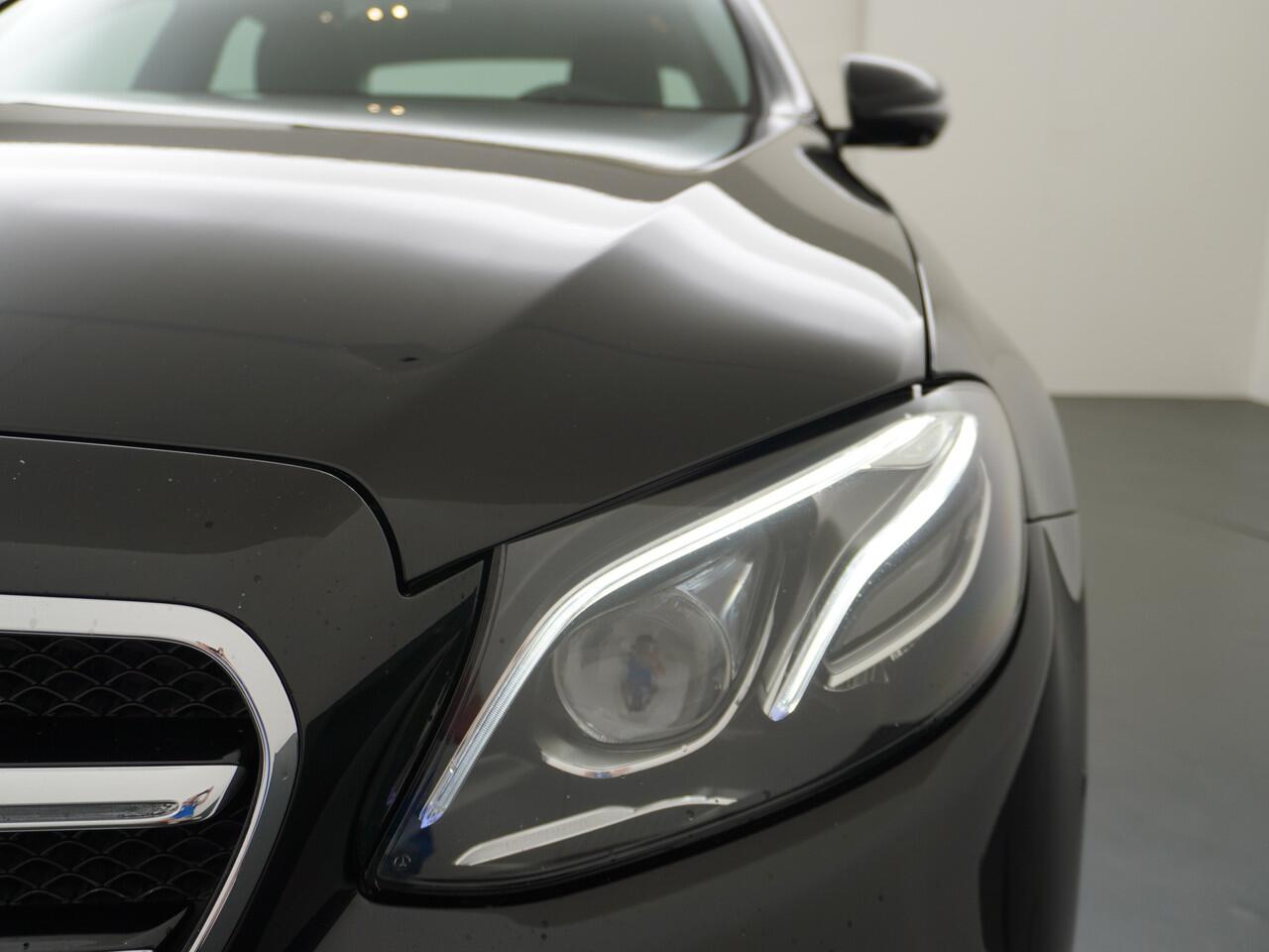 Mercedes-Benz E-KLASSE 200 Sport Edition | Burmester Trekhaak Multibeam AMG Wielen